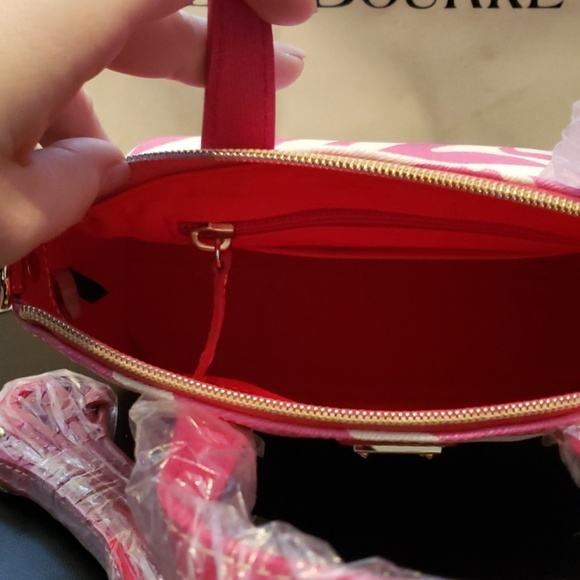 NWT 👛 Dooney and Bourke purse - Picture 6 of 8